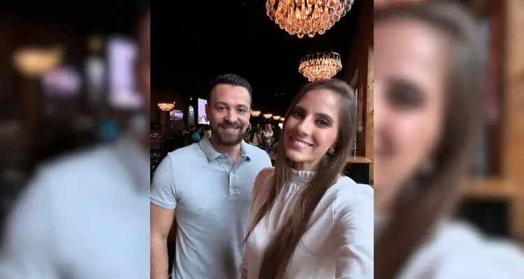 Casal em restaurante