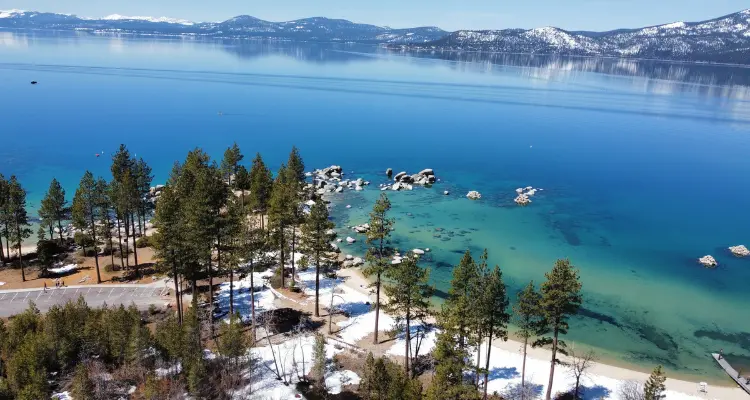 Paisagem de drone em Lake Tahoe